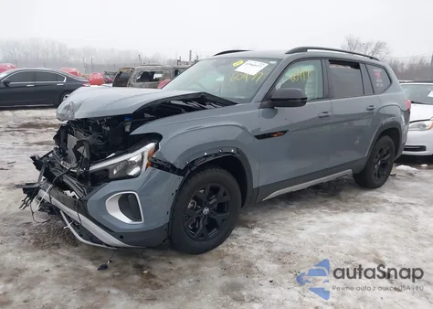 2024 Volkswagen Atlas 2.0T Peak Edition Se W/Technology z USA, uszkodzony, nr VIN 1V2CR2CA2RC542858